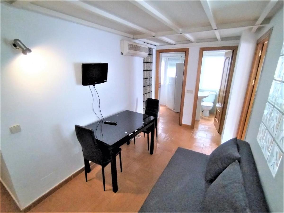 Puerta Del Sol - Plaza De Santa Ana Apartments มาดริด ภายนอก รูปภาพ