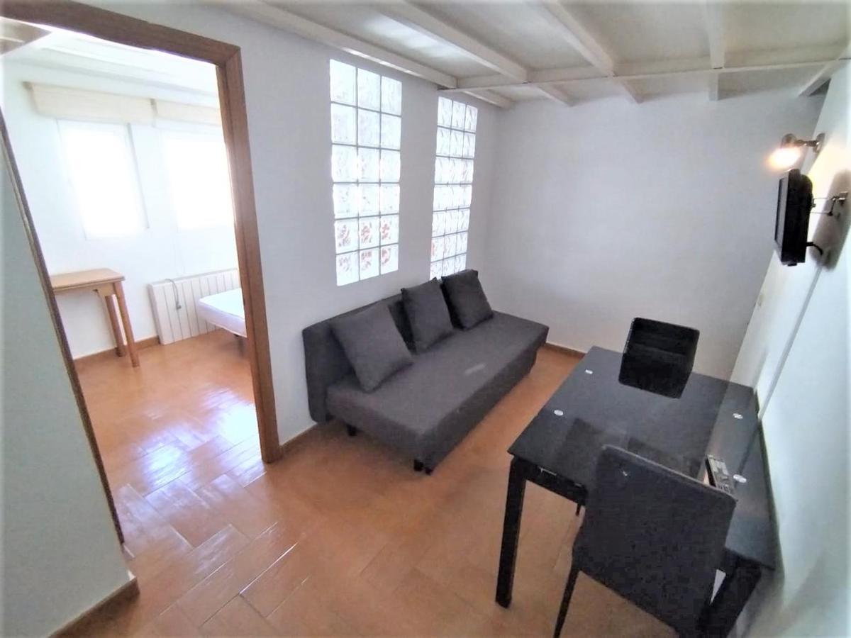 Puerta Del Sol - Plaza De Santa Ana Apartments มาดริด ภายนอก รูปภาพ