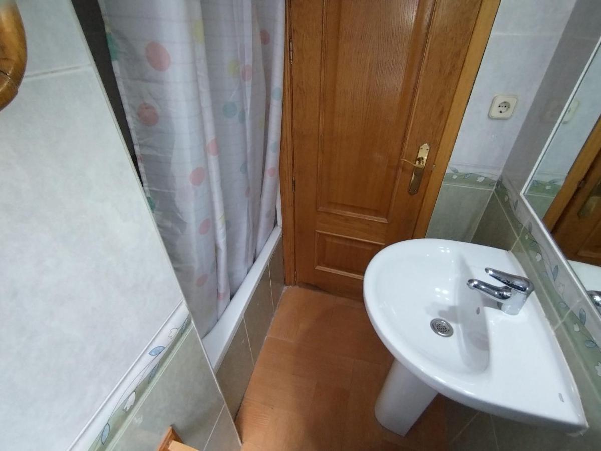 Puerta Del Sol - Plaza De Santa Ana Apartments มาดริด ภายนอก รูปภาพ